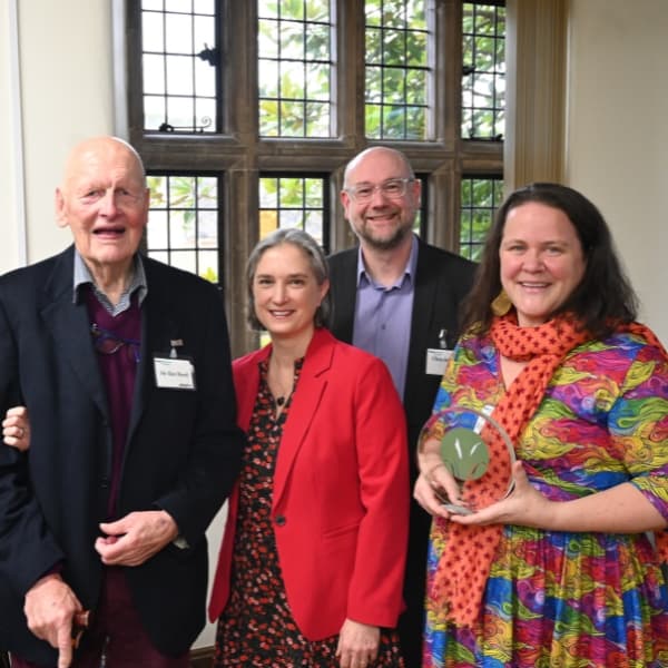 Sir Alec Reed presenting the Sir Alec Reed Prize to members of UK Youth