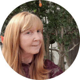 Headshot of Dr Sarah Sivers